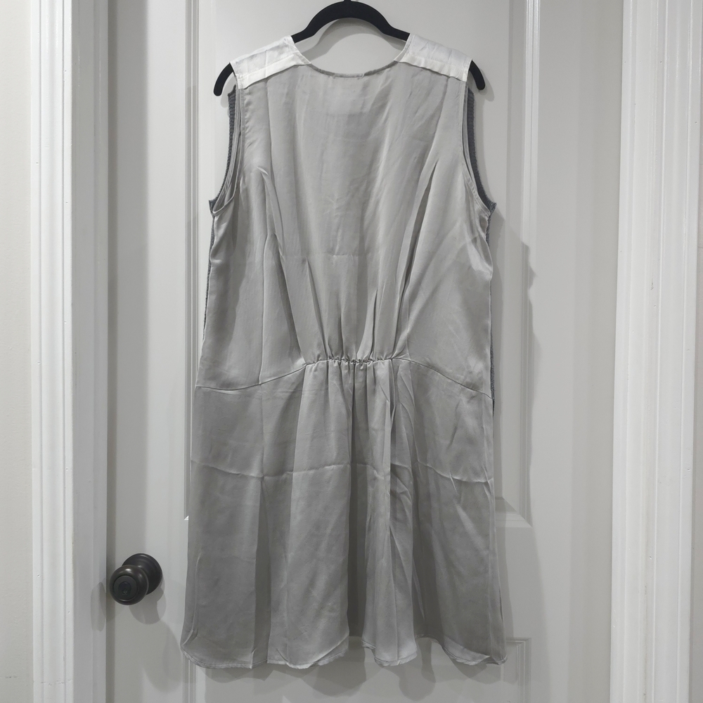 CLU Mixed Media Gray Silver Sleeveless Lambswool Knit Top with 100% Silk Details - Picture 10 of 14